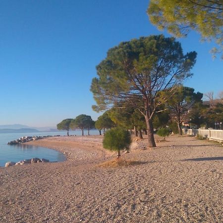 Apartments Fina Crikvenica Exterior foto