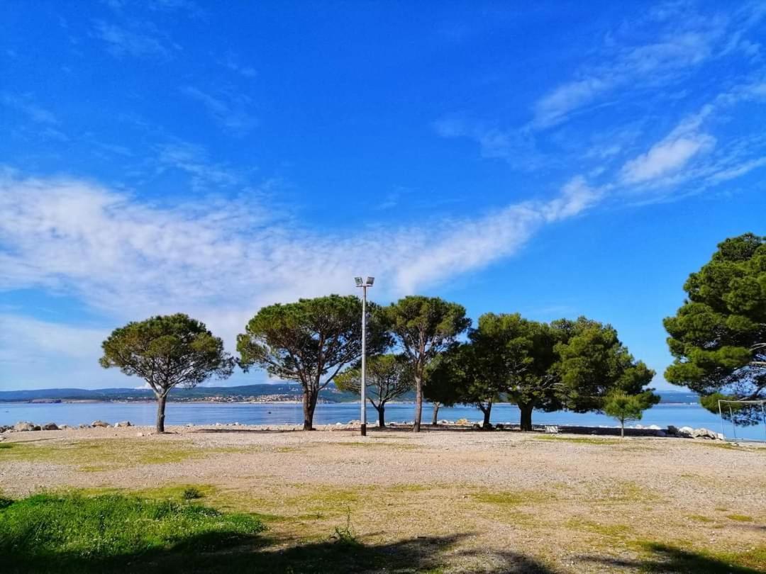 Apartments Fina Crikvenica Exterior foto