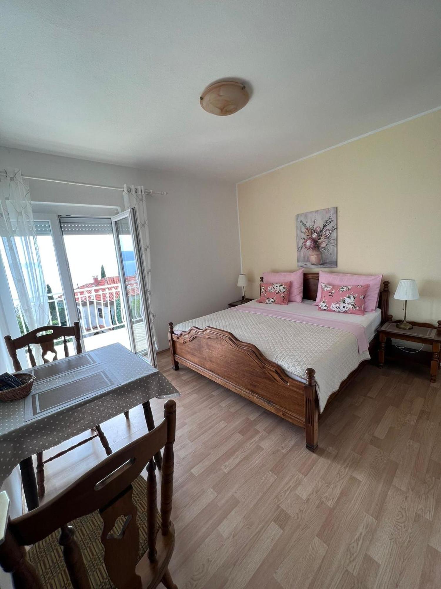 Apartments Fina Crikvenica Exterior foto