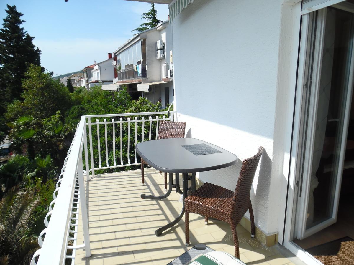 Apartments Fina Crikvenica Exterior foto