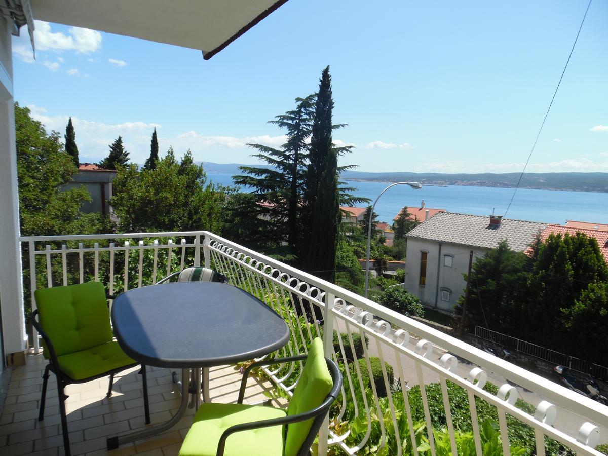 Apartments Fina Crikvenica Exterior foto