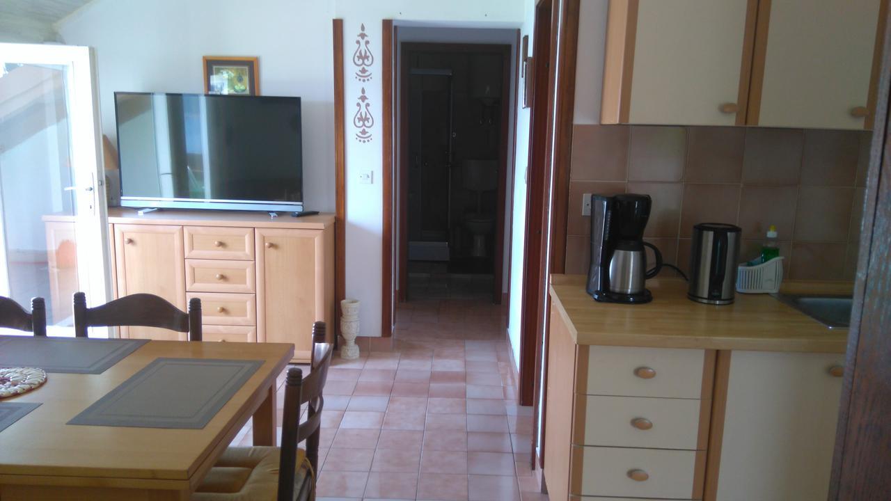 Apartments Fina Crikvenica Exterior foto