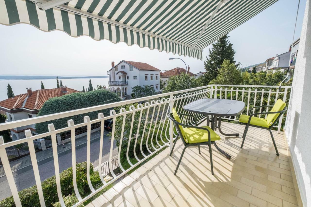 Apartments Fina Crikvenica Exterior foto