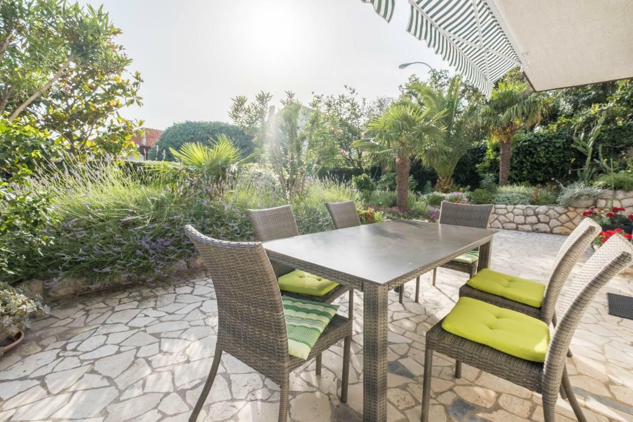 Apartments Fina Crikvenica Exterior foto